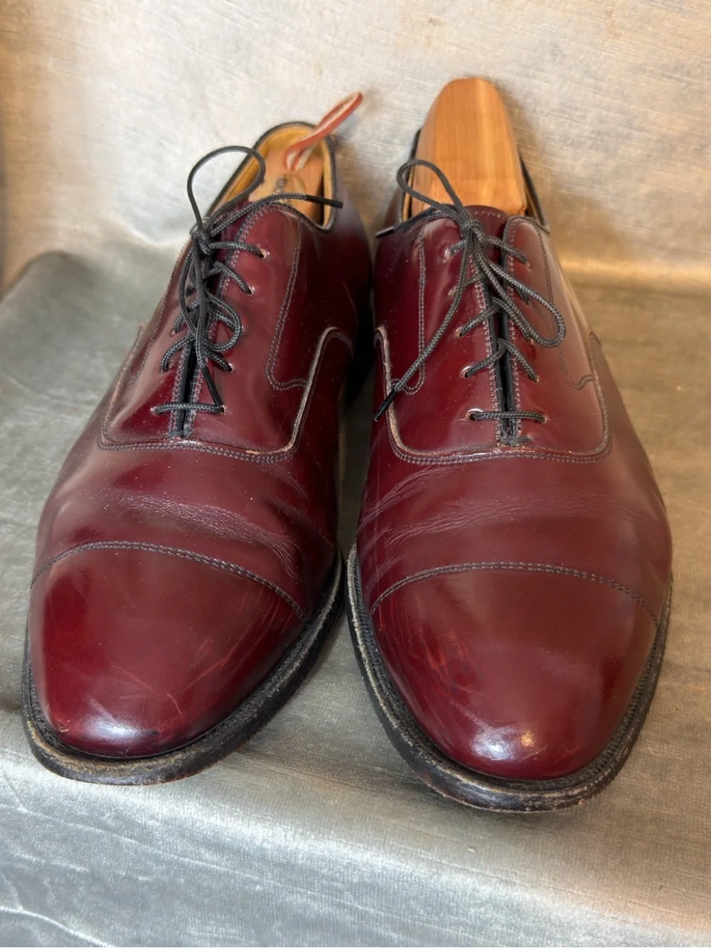 Johnston & Murphy Aristocraft Maroon Leather Dress Shoes. Men’s Size 8.5EEE Wide